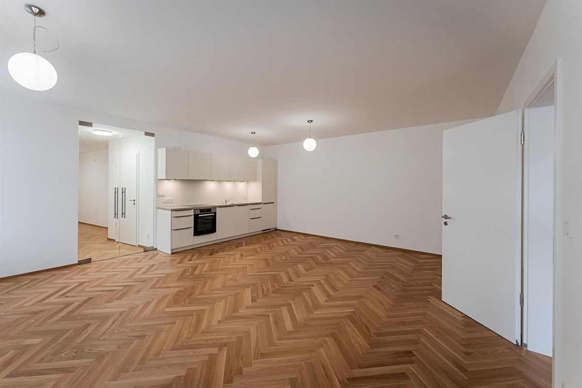 Pronájem bytu 3+kk 90 m² – fotografie 2