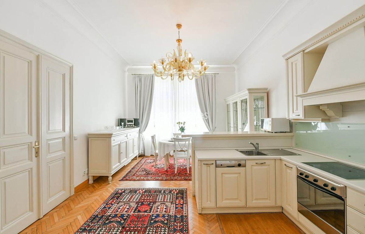 Pronájem bytu 3+kk 114 m²