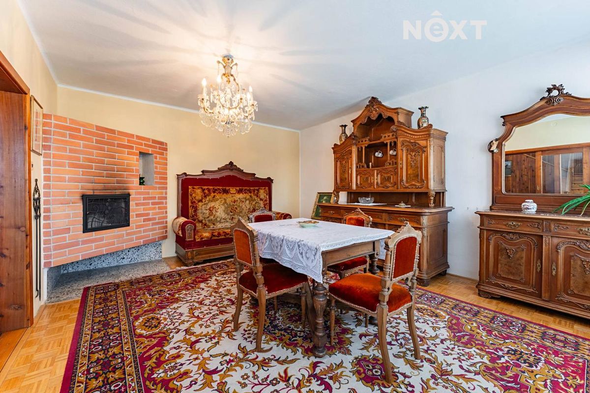 Prodej rodinného domu 190 m², pozemek 809 m² – fotografie 2
