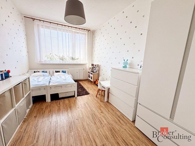 Квартира 3+1 в оренду, 76 м² (5 з 12)