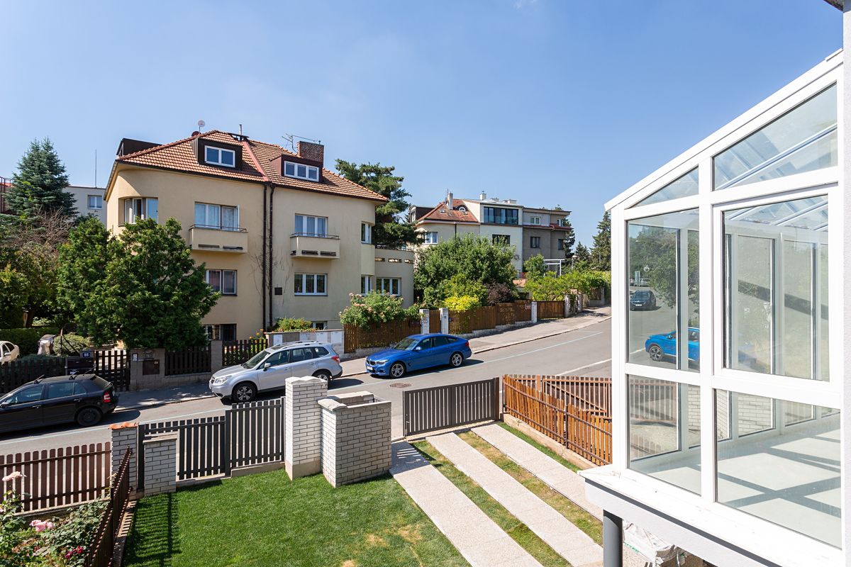 Prodej rodinného domu 200 m², pozemek 316 m² – fotografie 4