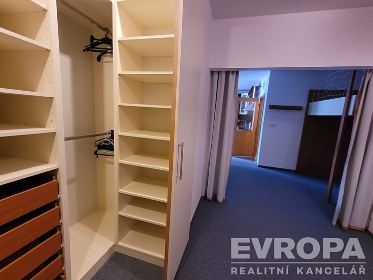 Квартира 2+kk в оренду, 73 м² (11 з 16)