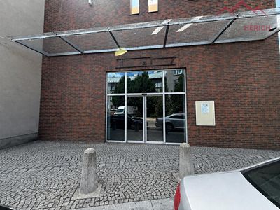 Pronájem obchodního prostoru 300 m²