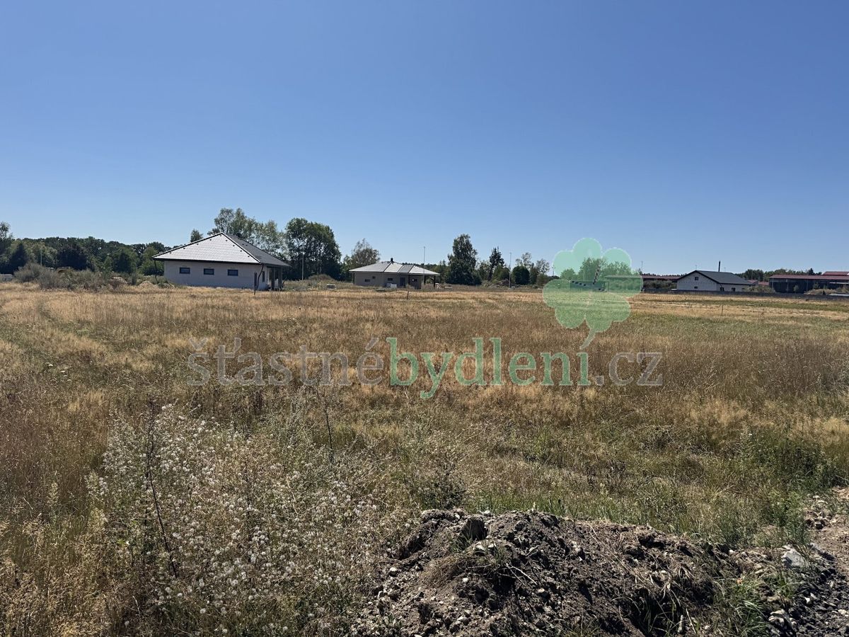 Prodej stavebního pozemku 984 m² – fotografie 3