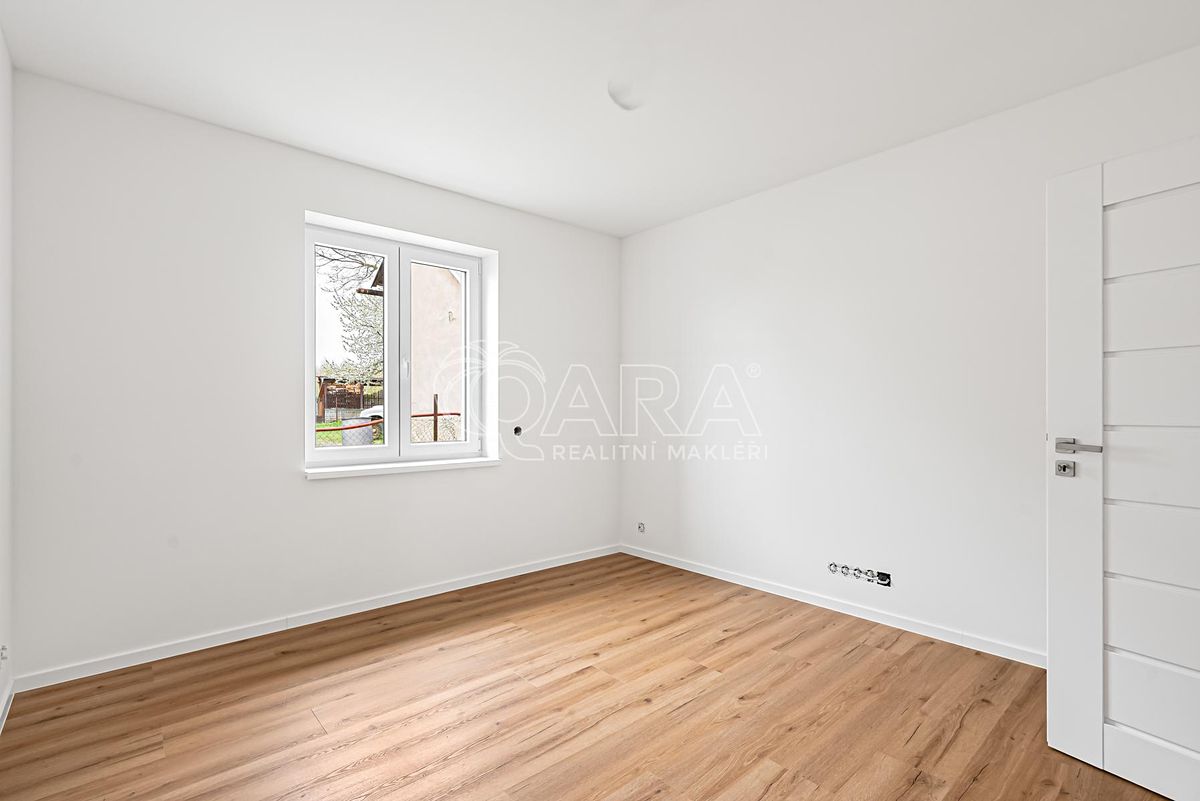 Prodej rodinného domu 120 m², pozemek 846 m² – fotografie 4