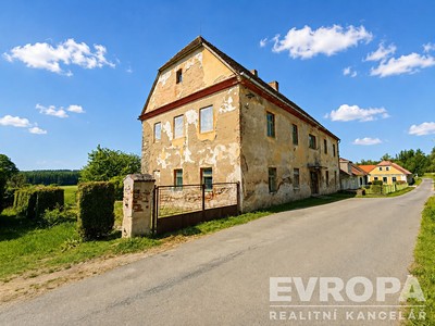 Prodej  rodinného domu 631 m², pozemek 856 m²