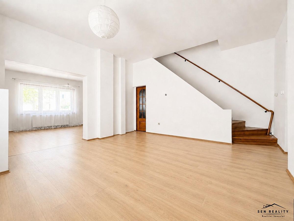 Prodej rodinného domu 124 m², pozemek 299 m² – fotografie 4