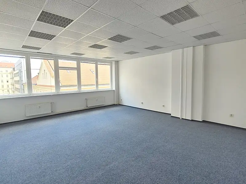 Pronájem kanceláře 153 m², Praha – náhled fotky 2