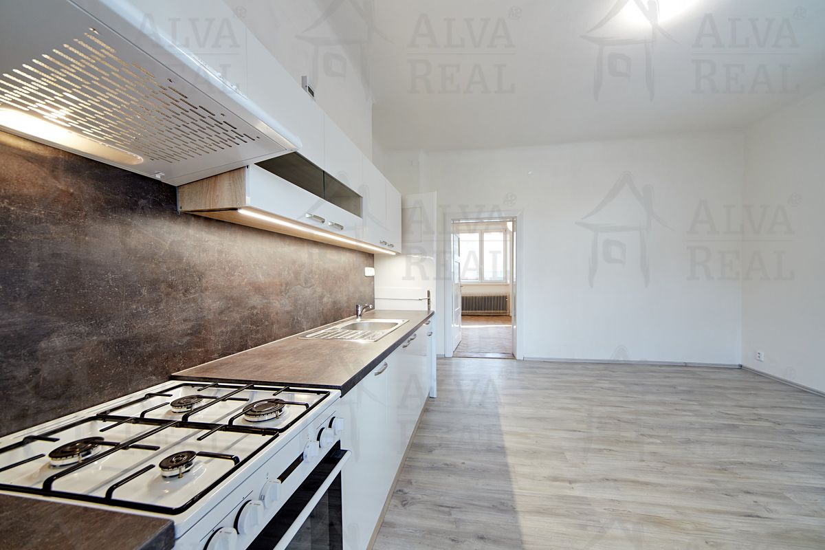 Prodej vily 354 m², pozemek 525 m² – fotografie 5