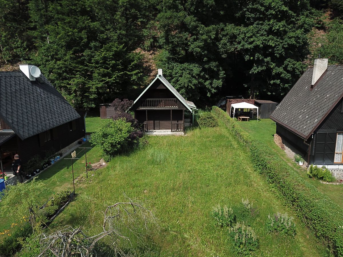 Prodej chalupy 42 m², pozemek 351 m² – fotografie 2