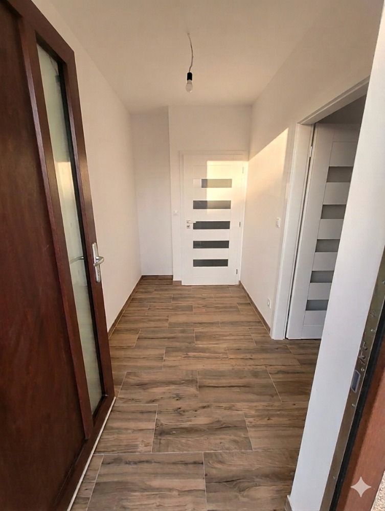 Prodej rodinného domu 213 m², pozemek 935 m² – fotografie 2