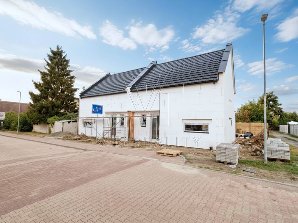 Prodej rodinného domu 119 m², pozemek 180 m² – fotografie 3