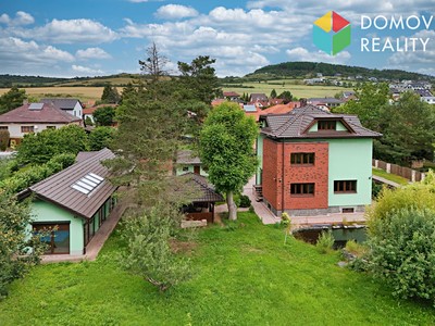 Prodej  rodinného domu 235 m², pozemek 1 790 m²