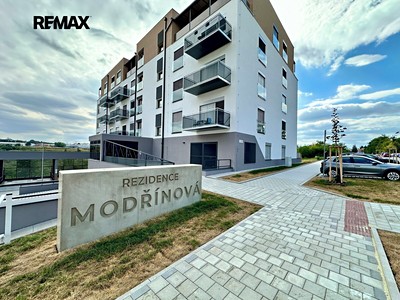 Pronájem bytu 1+kk 38 m²