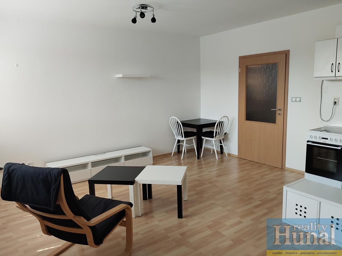 Pronájem bytu 1+kk 36 m² – fotografie 5