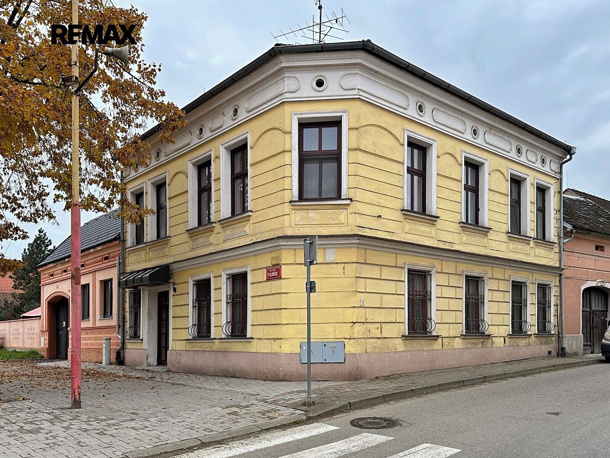 Prodej rodinného domu 165 m², pozemek 133 m² – fotografie 2