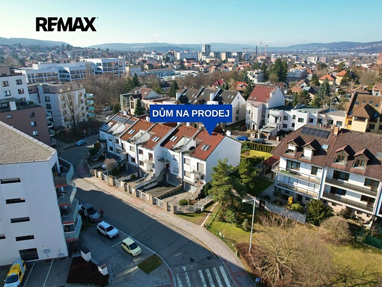Haus zum Kauf, 320 m² (1 von 25)
