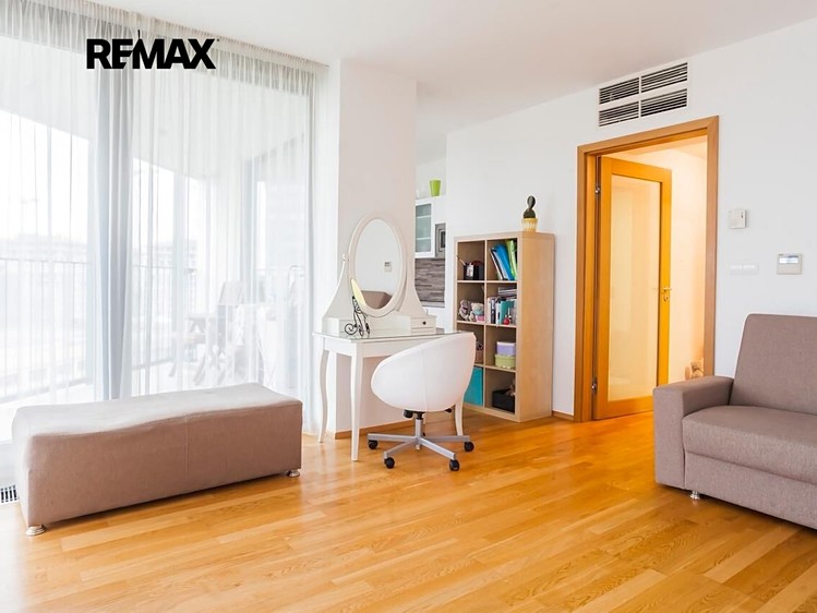 Квартира 1+kk на продаж, 38 м² (11 з 14)