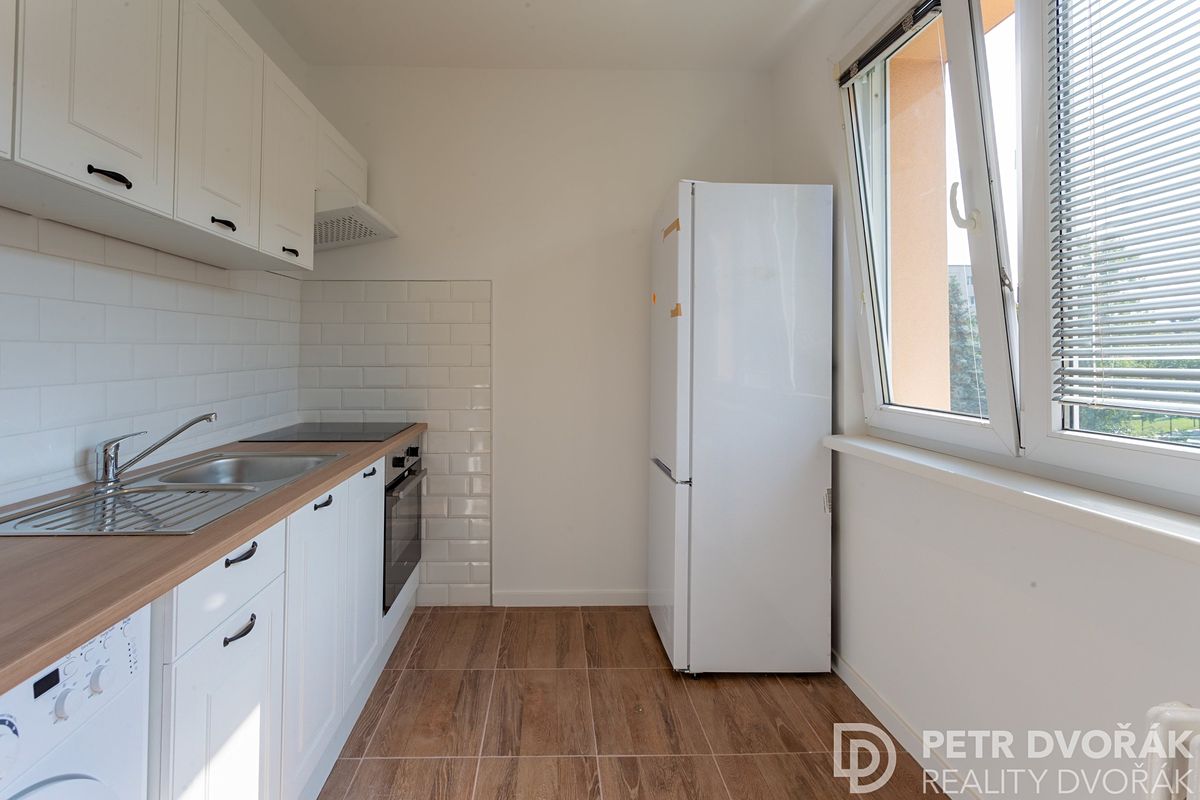 Pronájem bytu 2+1 62 m² – fotografie 3