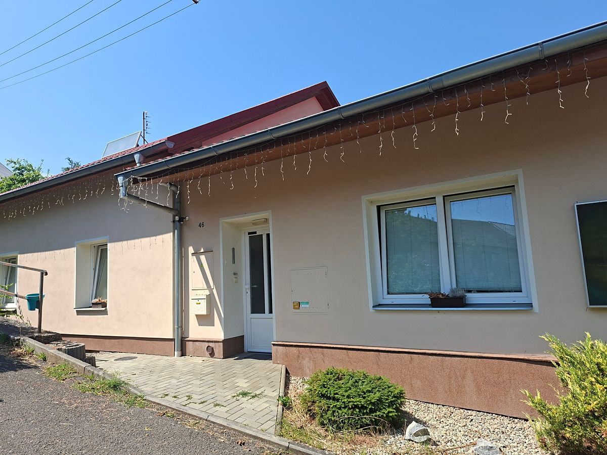 Prodej rodinného domu 134 m², pozemek 305 m² – fotografie 2