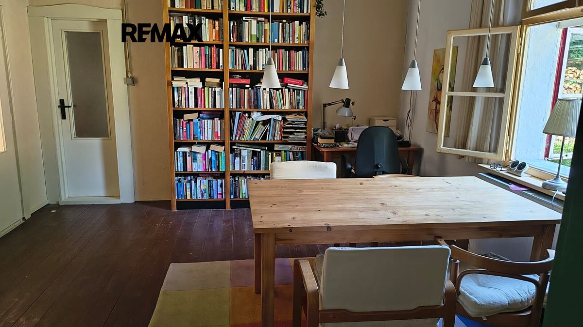 Prodej rodinného domu 334 m², pozemek 2200 m² – fotografie 5