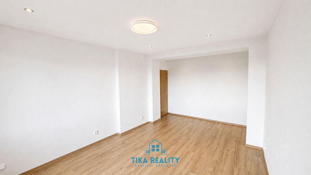Pronájem bytu 2+1 48 m² – fotografie 4