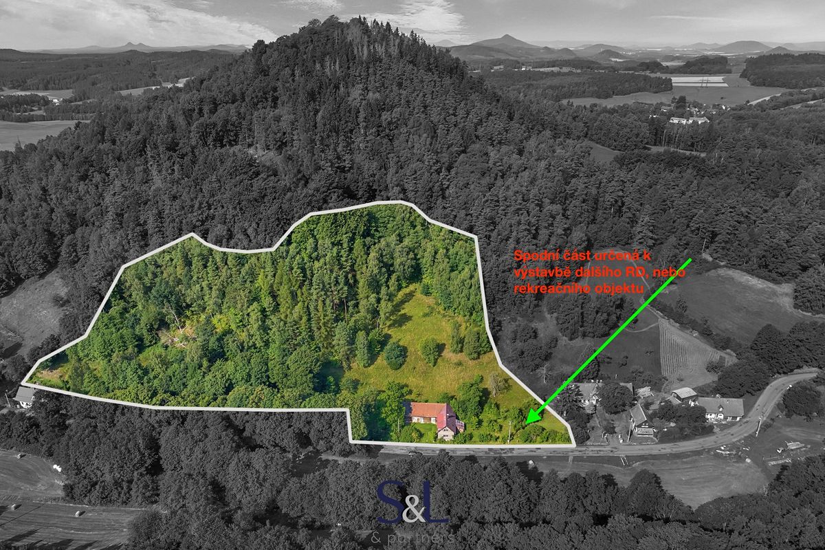 Prodej stavebního pozemku 19100 m² – fotografie 2