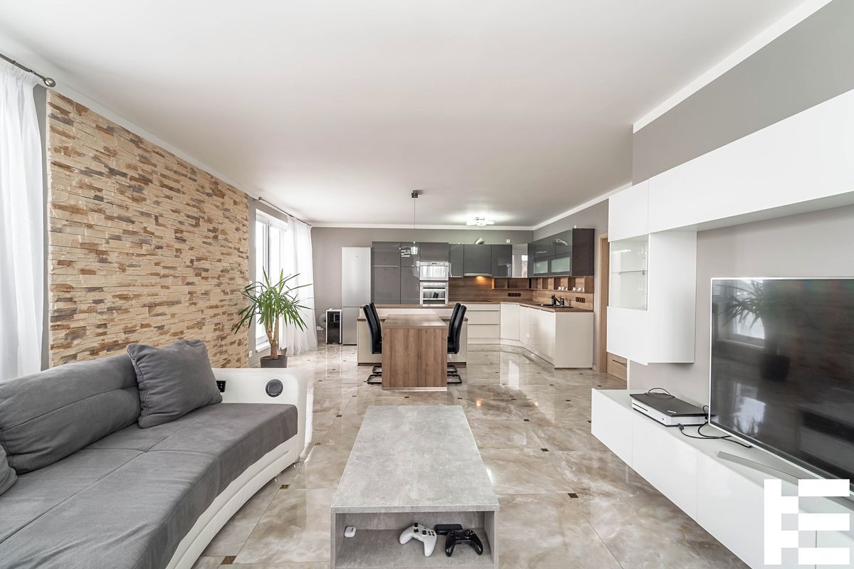 Prodej bytu 4+kk 81 m²