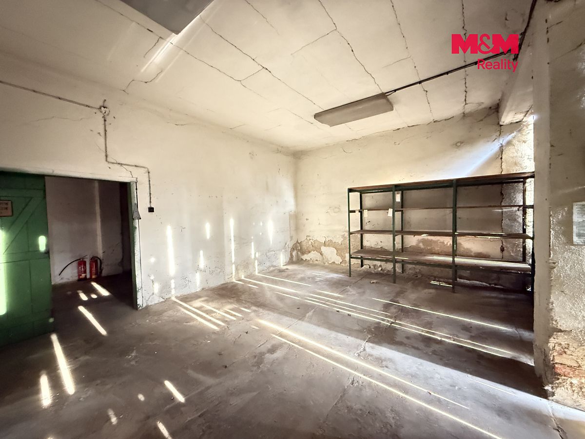 Pronájem garáže 150 m² – fotografie 3