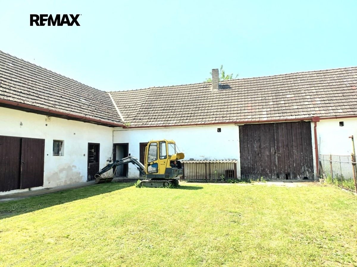 Prodej zemědělské usedlosti 455 m², pozemek 1055 m² – fotografie 3