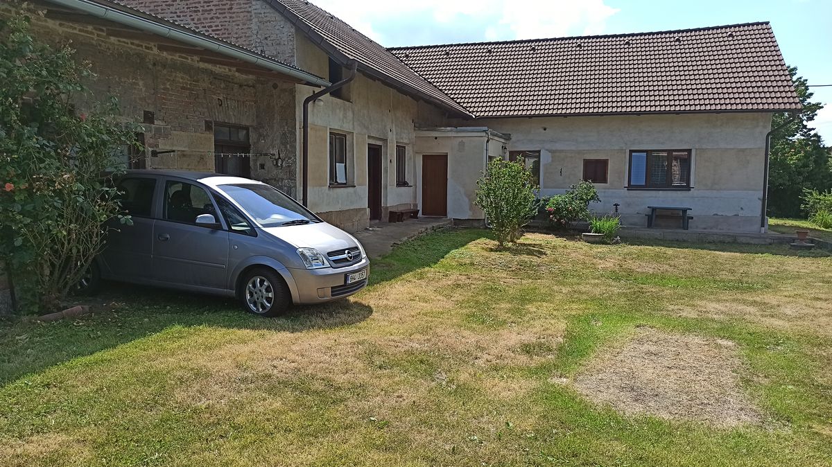 Prodej rodinného domu 124 m², pozemek 1474 m²