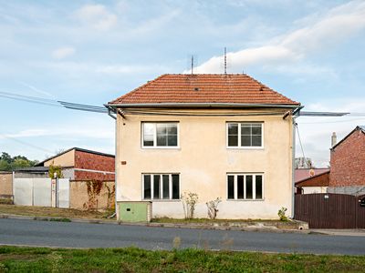 Prodej rodinného domu 206 m², pozemek 1275 m²