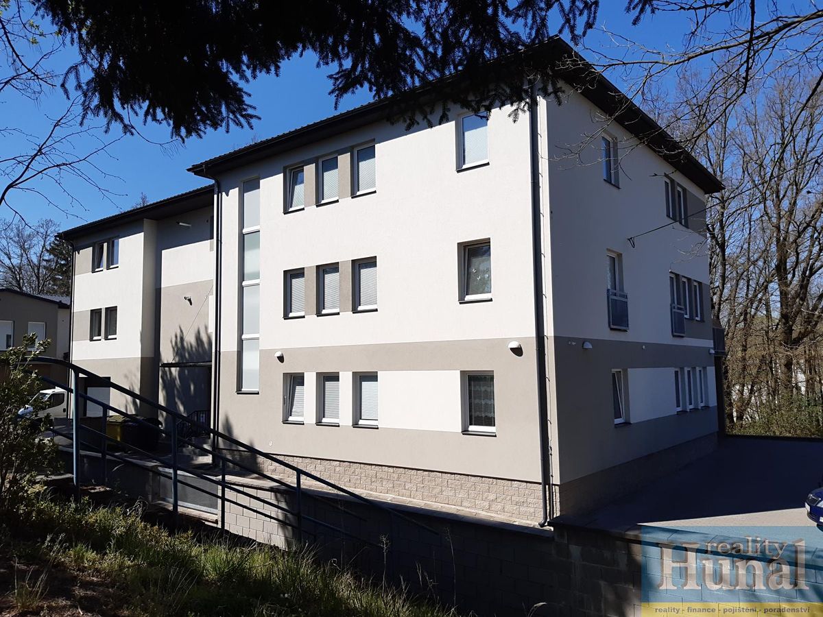 Pronájem bytu 1+kk 36 m²