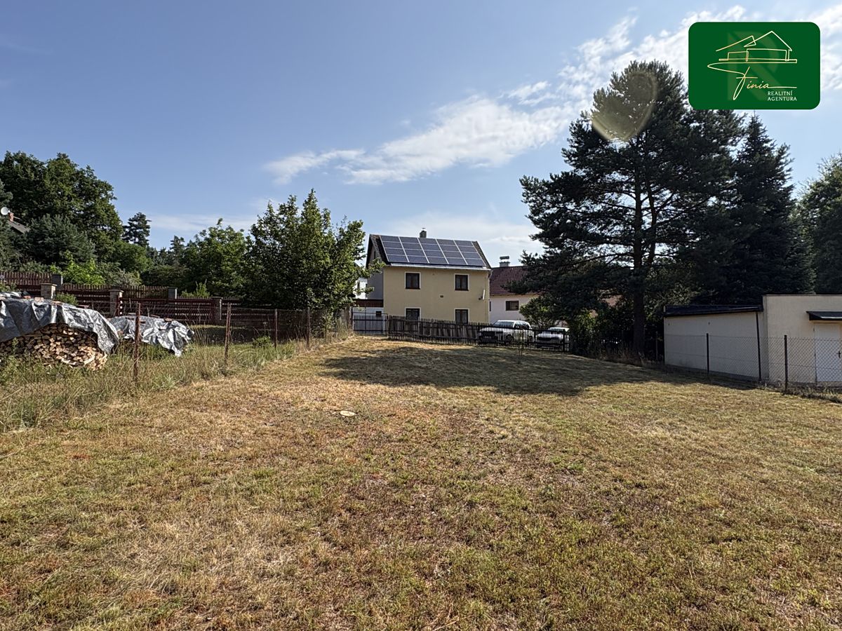 Pronájem zahrady 776 m² – fotografie 2