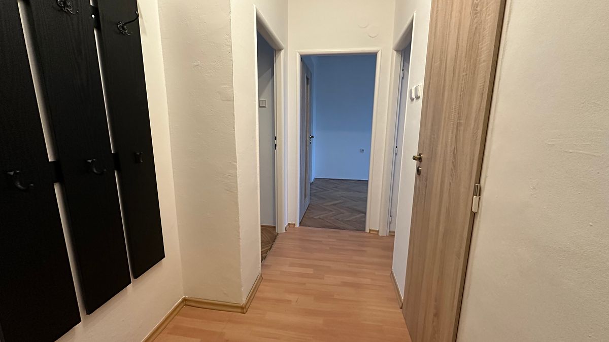 Pronájem bytu 2+1 55 m² – fotografie 4