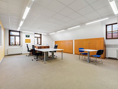 Pronájem kanceláře 93 m²