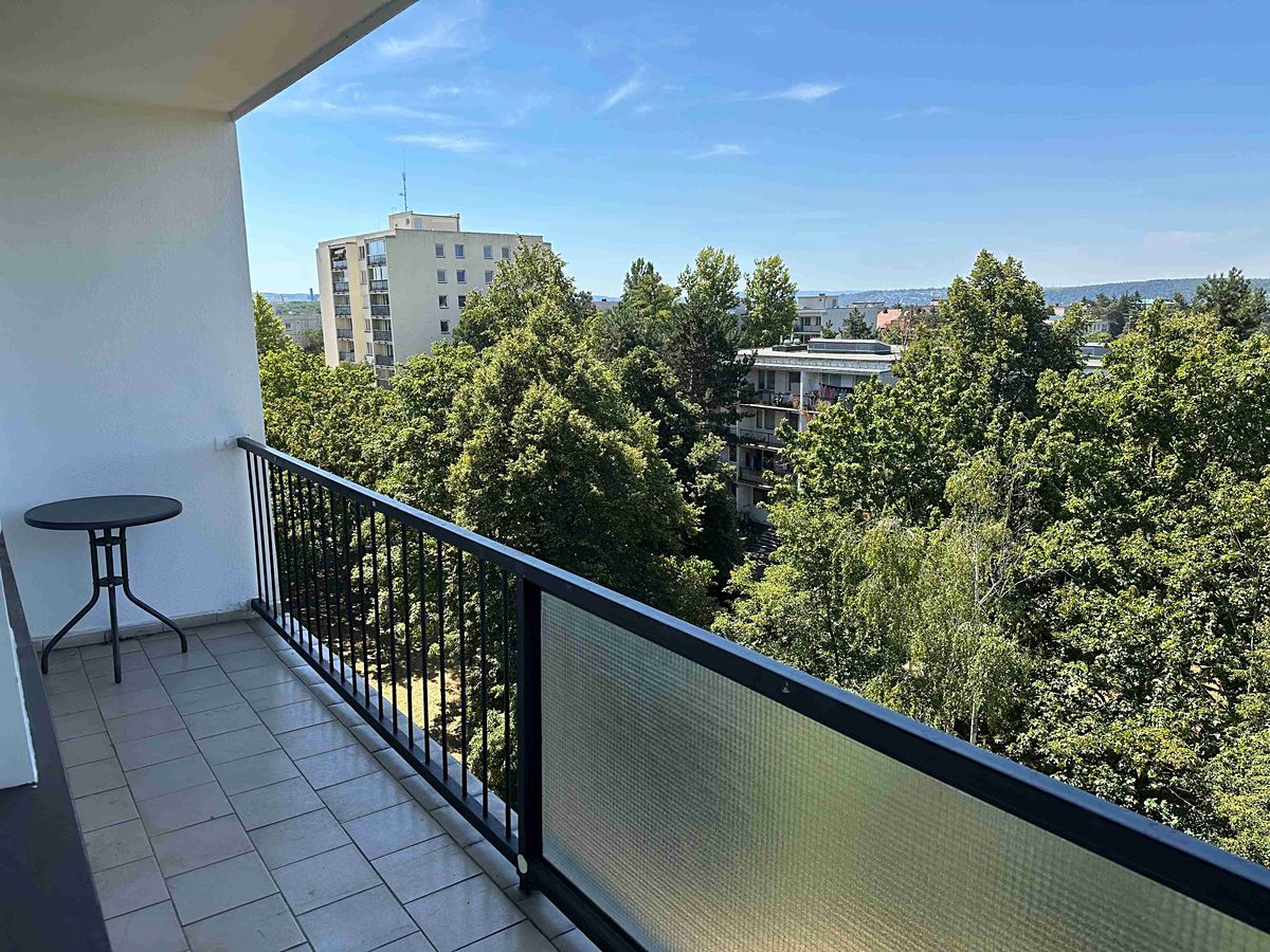 Pronájem bytu 2+kk 40 m²
