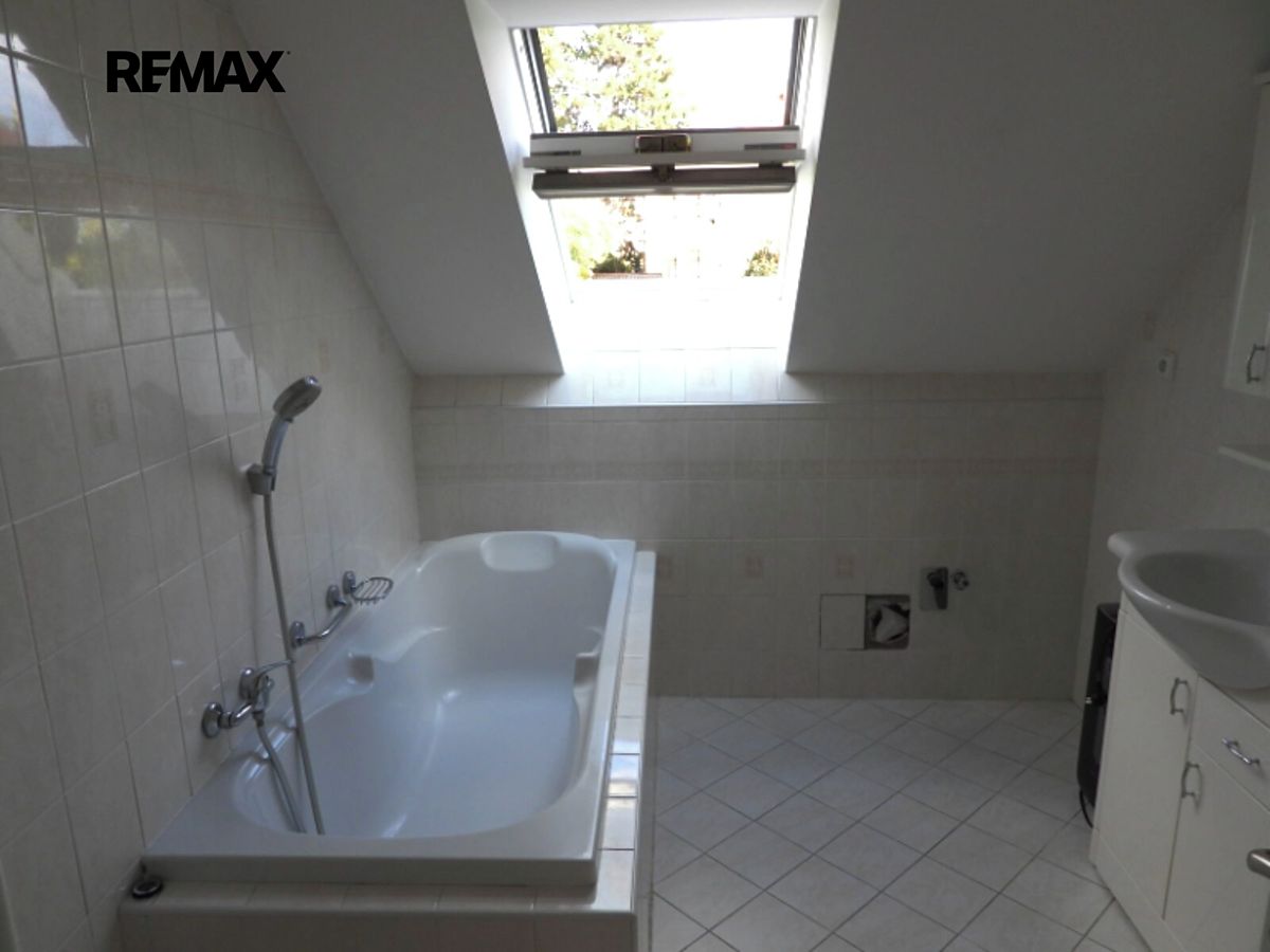 Pronájem bytu 2+kk 77 m² – fotografie 5