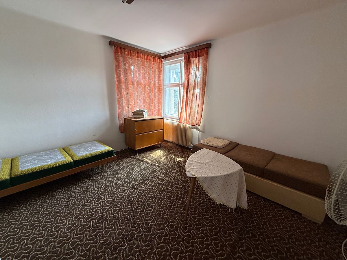 Pronájem vily 240 m², pozemek 500 m² – fotografie 3