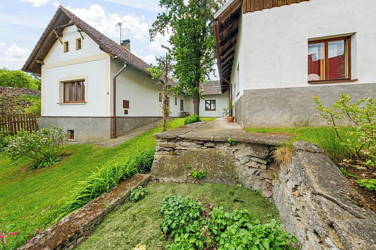 Prodej chalupy 95 m², pozemek 842 m² – fotografie 2