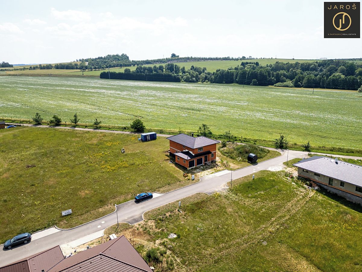 Prodej rodinného domu 235 m², pozemek 1059 m² – fotografie 5