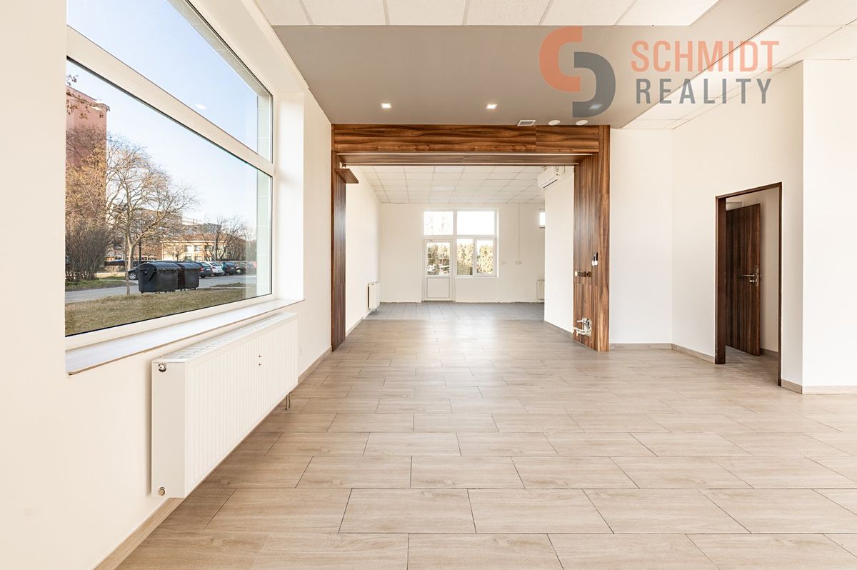 Pronájem obchodního prostoru 77 m² – fotografie 2