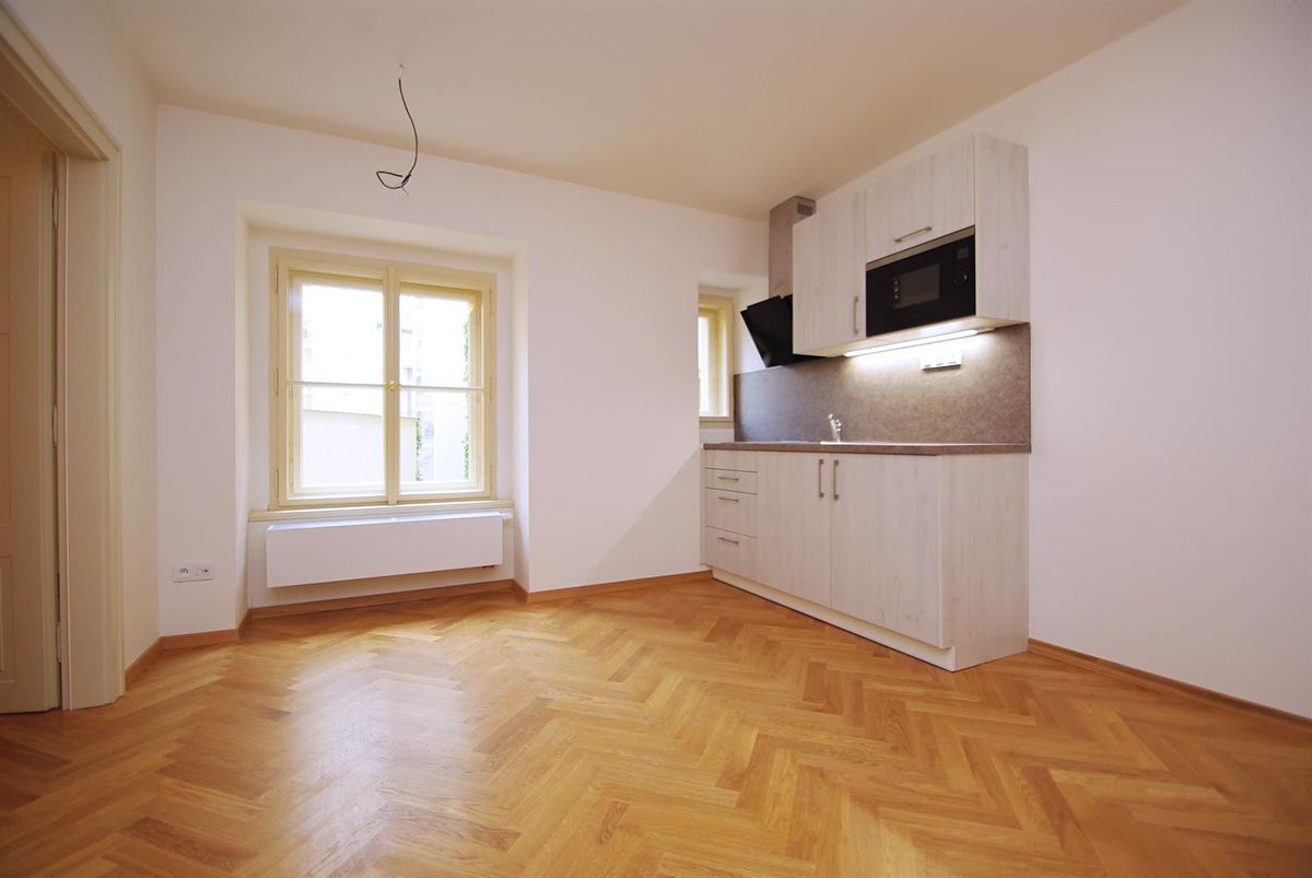 Pronájem bytu 2+kk 38 m²