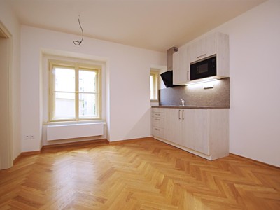 Pronájem bytu 2+kk 38 m²
