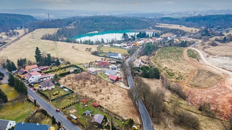Prodej stavebního pozemku 925 m² – fotografie 2
