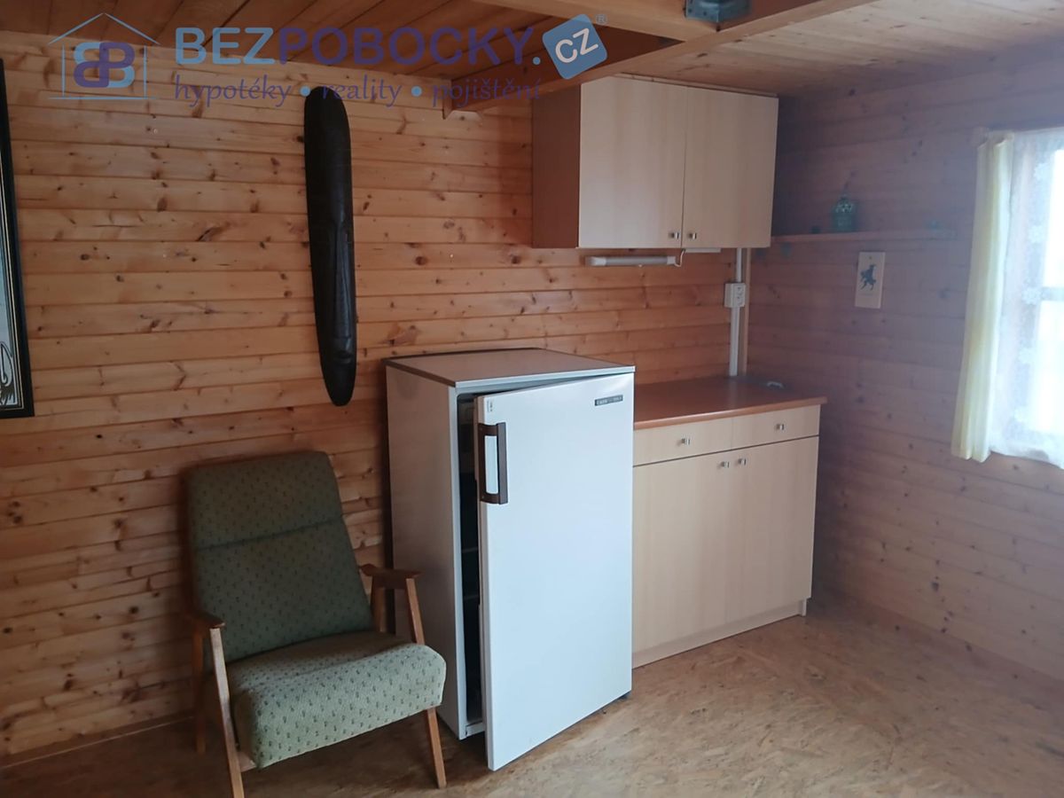 Prodej chaty 15 m², pozemek 22 m² – fotografie 4