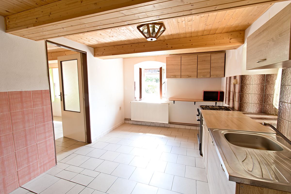 Pronájem rodinného domu 80 m², pozemek 300 m² – fotografie 4