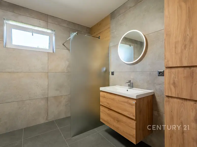 Prodej rodinného domu 124 m², pozemek 877 m², Vratimov – náhled fotky 3
