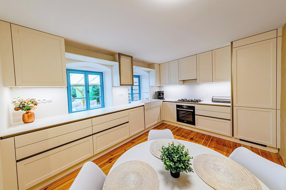 Prodej rodinného domu 211 m², pozemek 313 m² – fotografie 3