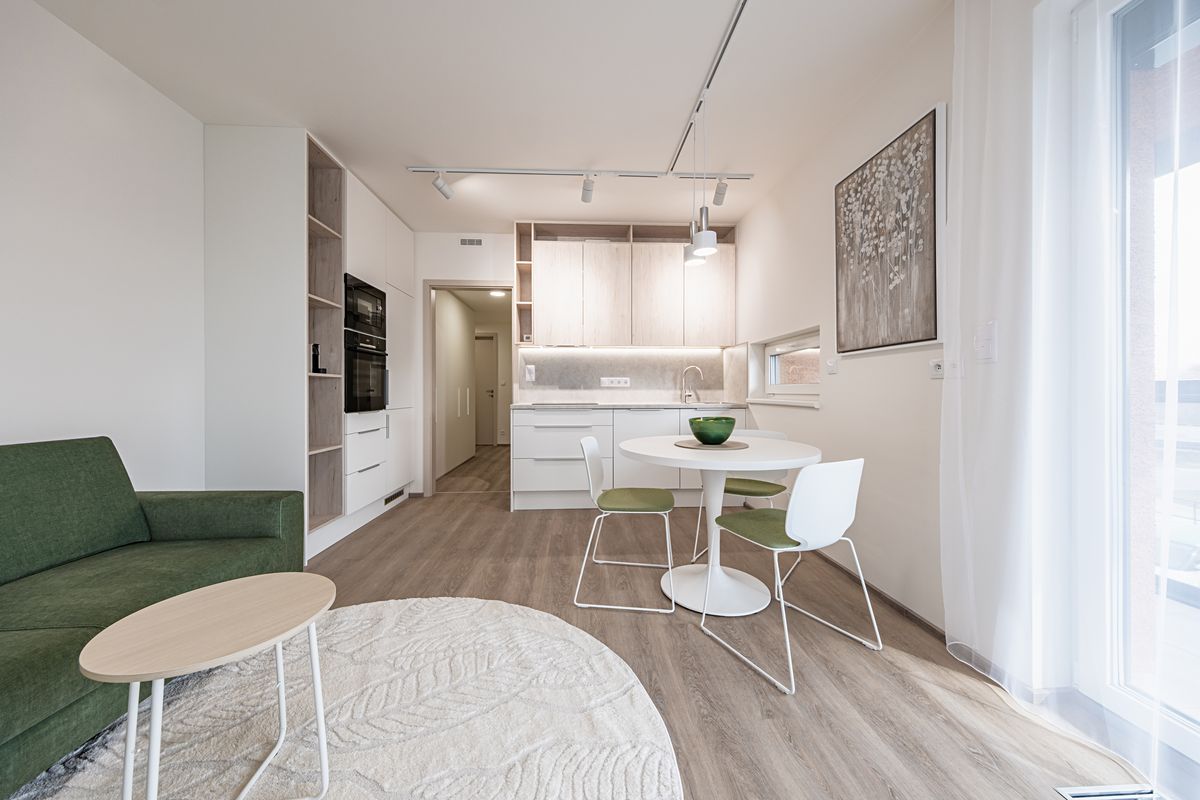 Pronájem bytu 3+kk 72 m²